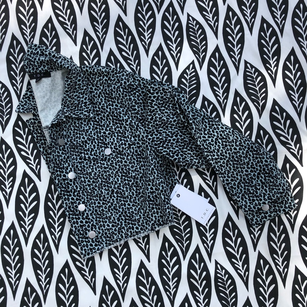 🐆 Leopard Jacket - Picture 4 of 6
